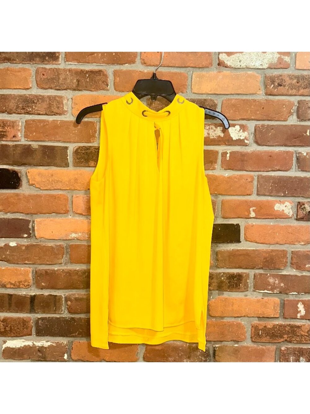 White House Black Market  Sleeveless Grommet Shell Top In Marigold Size Small